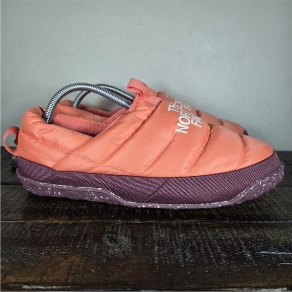 The North Face Nuptse
Traction Mule Womens Size 8
Slippers Shoes Orange
New - Picture 1 of 8